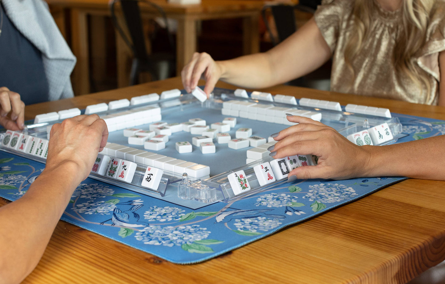 Mahjong mat - Blue Hydrangea Bird Mat