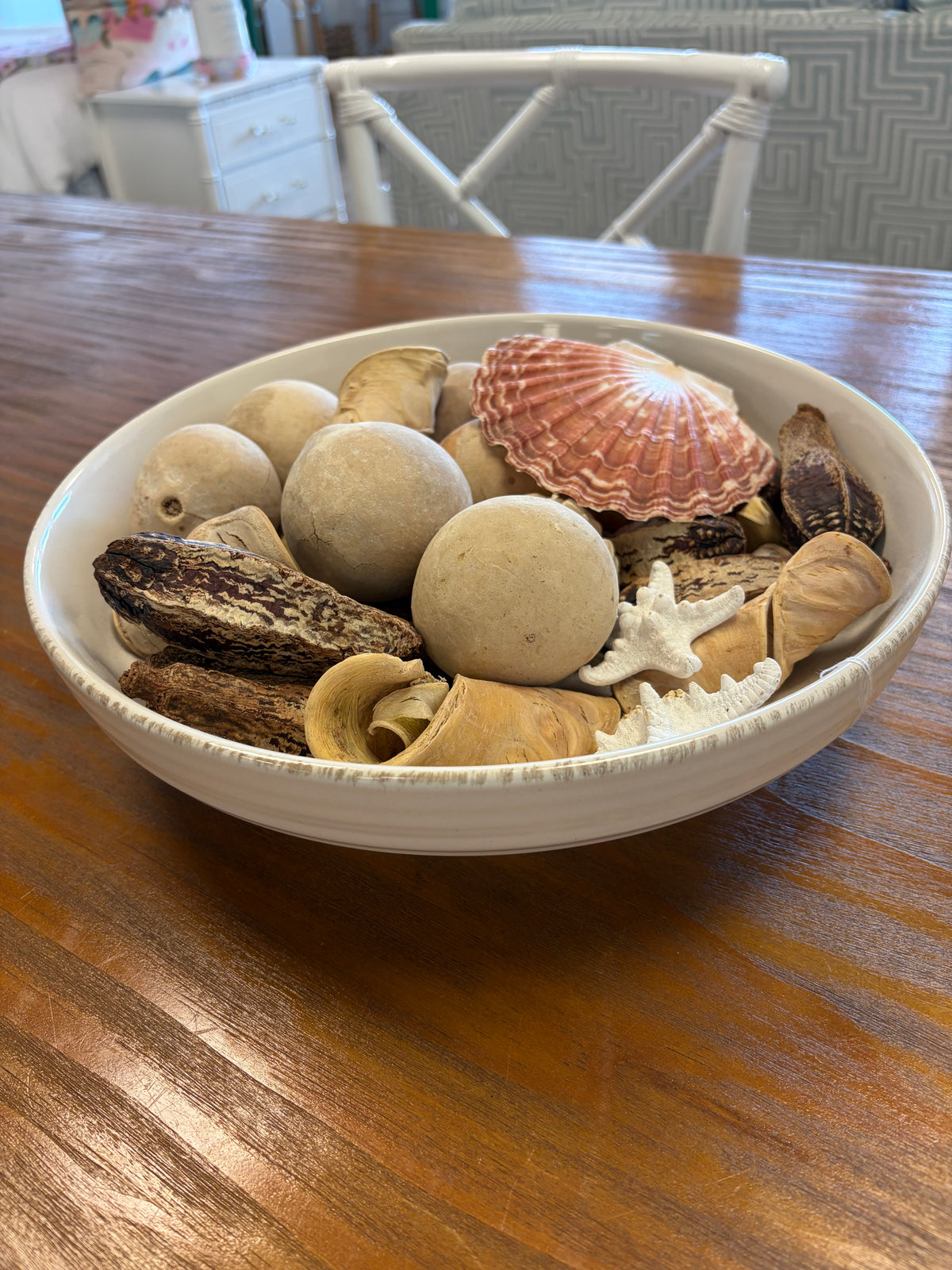 bowl with shells