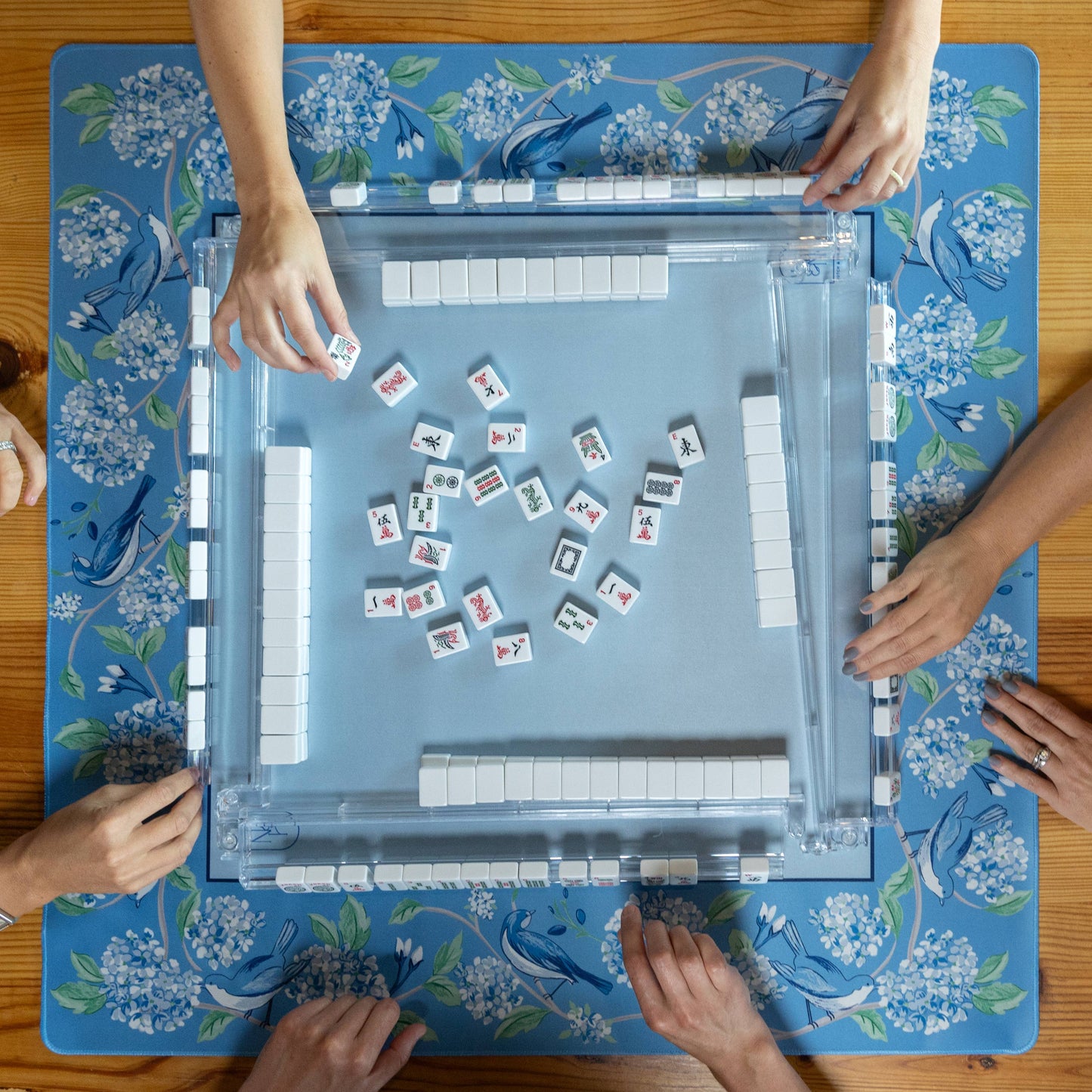 Mahjong mat - Blue Hydrangea Bird Mat